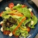 わさび香るカプレーゼのサラダ