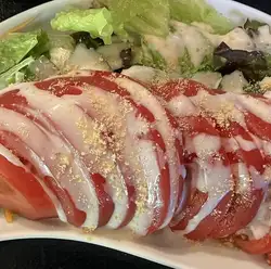 トマトときゅうりのシーザーサラダ