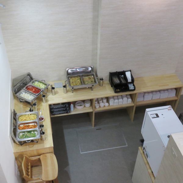 お好きな1品とセットの韓国料理バイキング◆約8種類の絶品おかずを堪能♪