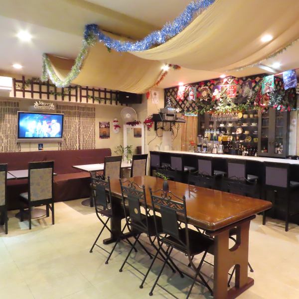 福岡では珍しいフィリピン料理店でオシャレな雰囲気♪女子会やデートにも最適な空間で、美味しいお酒とお食事をお楽しみください。貸切も15名様～最大30名でのご利用が可能です！ご予約やご相談など、お気軽にスタッフまでお声がけください！