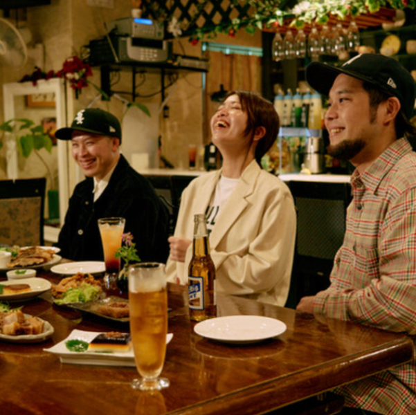 福岡では珍しいフィリピン料理店でオシャレな雰囲気♪合コンや女子会、デートにも最適な空間で、美味しいお酒とお食事をお楽しみいただけます。貸切も15名様～最大30名でのご利用が可能です！ご予約やご相談など、お気軽にスタッフまでお声がけください！