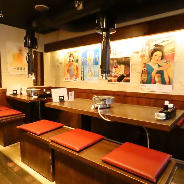 大人数でのご来店も大歓迎！多数のテーブル席をご用意しており、仲間同士の飲み会や会社の宴会、各種ご宴会にもぴったりの空間です。当店自慢の料理やドリンクメニューも充実しており、皆さまでわいわい楽しめる雰囲気づくりを心がけています。貸切対応もご相談可能なので、特別な集まりやイベントにご利用ください！