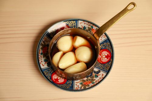 Fried garlic from Aomori Prefecture / Kujo leek and cucumber namul