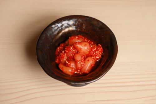 Happo Bijin's special rakkyo kimchi/Happo Bijin's special yam kimchi