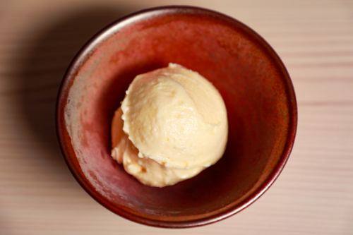 濃鬱的香草冰淇淋/京都抹茶冰淇淋/柚子冰淇淋/時令冰淇淋