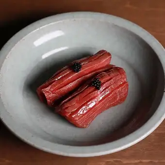 【9/30までランチ割◎週末限定】烏丸店限定和牛寿司・ずわい蟹と酢橘の冷麺 "極み"コース8000円
