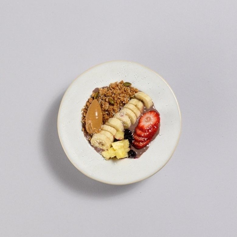 地元で採れた旬食材を使用した手作り料理をノーザンカリフォルニアスタイルで提供。
