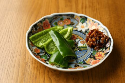 パリパリピーマン金山寺味噌/昔ながらの茄子煮浸し　各