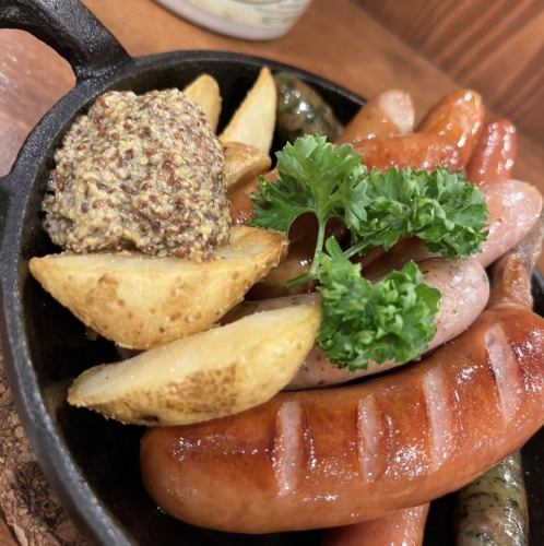 選抜！ソーセージの盛り合わせ