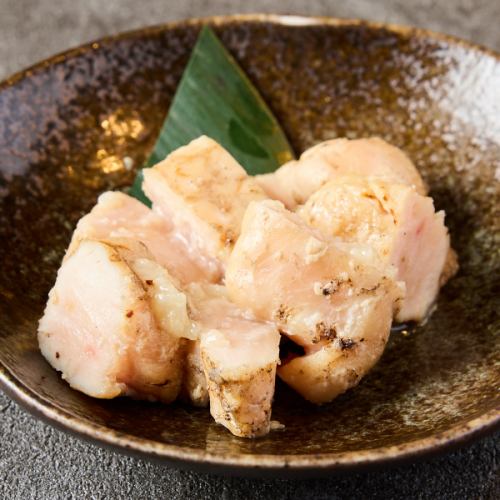 Grilled young chicken with salt and koji