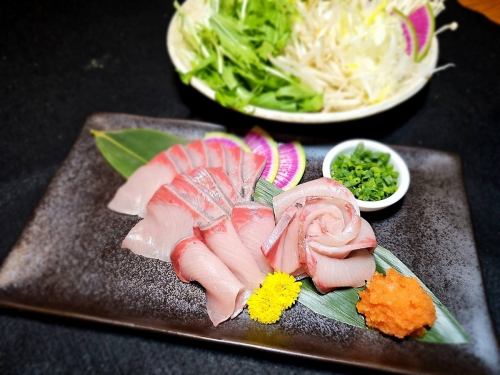 期间限定的鰤鱼涮锅!味道绝妙