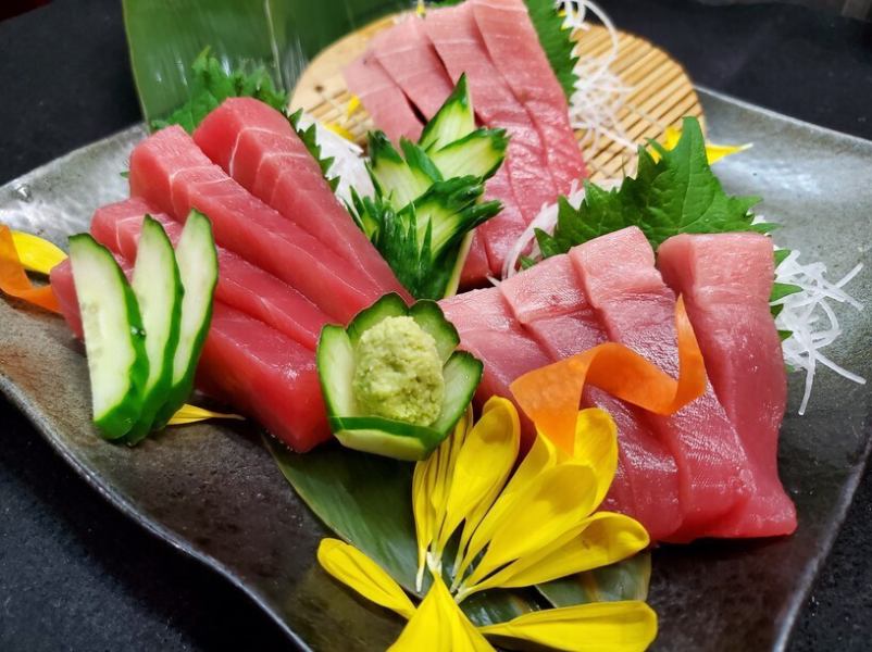 たすきの本マグロは鮪専門卸業者{魚有}を使い、その他の鮮魚も市場直送♪鍋だけでなく鮮魚も美味しい!