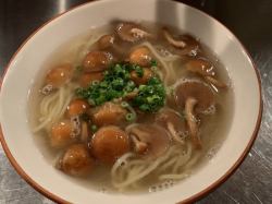 Nameko ramen with thickened sauce