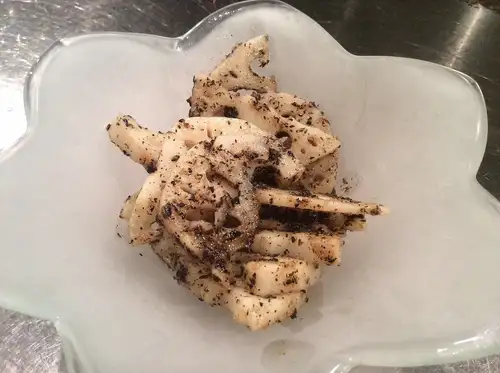 加賀レンコンの胡麻和え（かがれんこんのごまあえ）