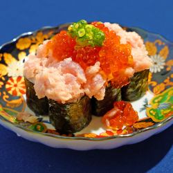 ねぎトロといくらの他人寿司