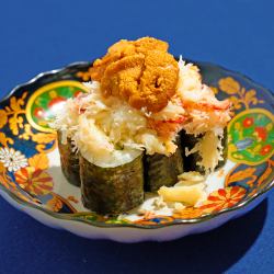 ずわいとウニの宝石寿司