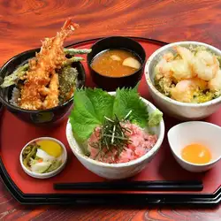 ねぎとろ丼と選べるハーフ丼