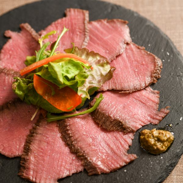 [Crunchy and moist♪] Roast beef with beef tongue tip