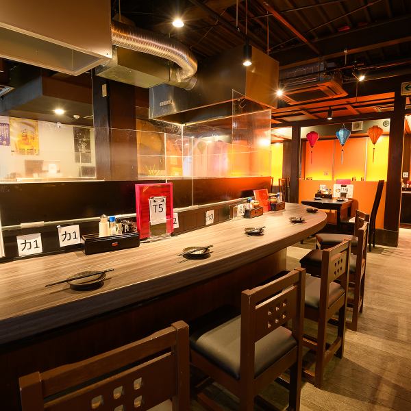Counter seats are close to other customers, so you can have a good time ♪ You can also enjoy talking with the staff, so please feel free to ask ◎
