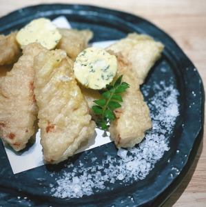 たけのこの天ぷらと山椒バター
