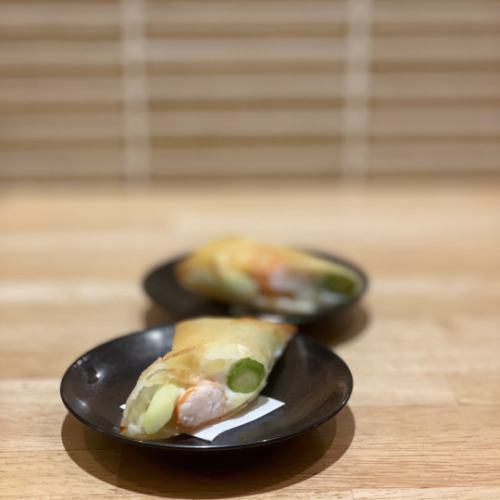 アスパラと海老の春巻き