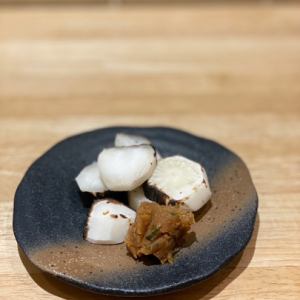 炭焼き小蕪と激辛青唐辛子味噌