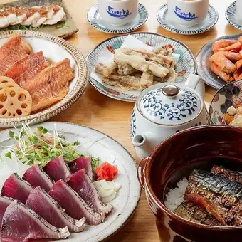 ≪2時間飲み放題付≫迷ったらコレ！「スタンダードコース5,500円」名物炭焼鯖の土鍋ご飯など！