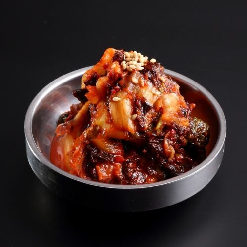 "Bonzu's special addictive kimchi & delicious sauce cabbage"