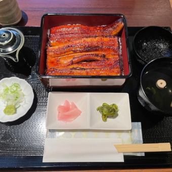 【店内お食事】上・うな重 【竹】（上鰻 3/4尾を使ったうな重となります）