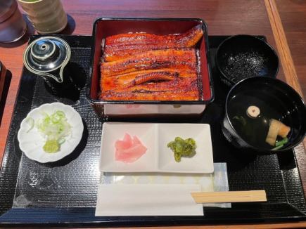 【店内お食事】上・うな重 【竹】（上鰻 3/4尾を使ったうな重となります）