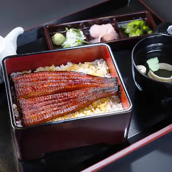 仅限外带 - 今日国产鳗鱼饭 [梅子] 3,400日元（含税）