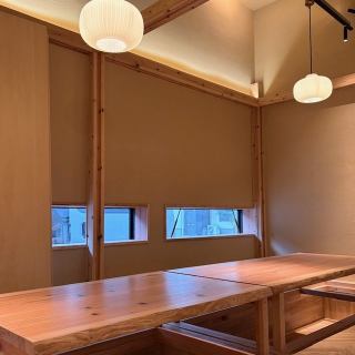 【멀리 개인실동 작은 상자 이토요시】8명~25명용 파고고타츠 개인실 테이블의 연결을 자유롭게 할 수 있습니다.좋아하는 인원수로 상담해 주세요 ※개인실동 작은 상자에서는 18세 미만의 입점은 불가가 되고 있습니다