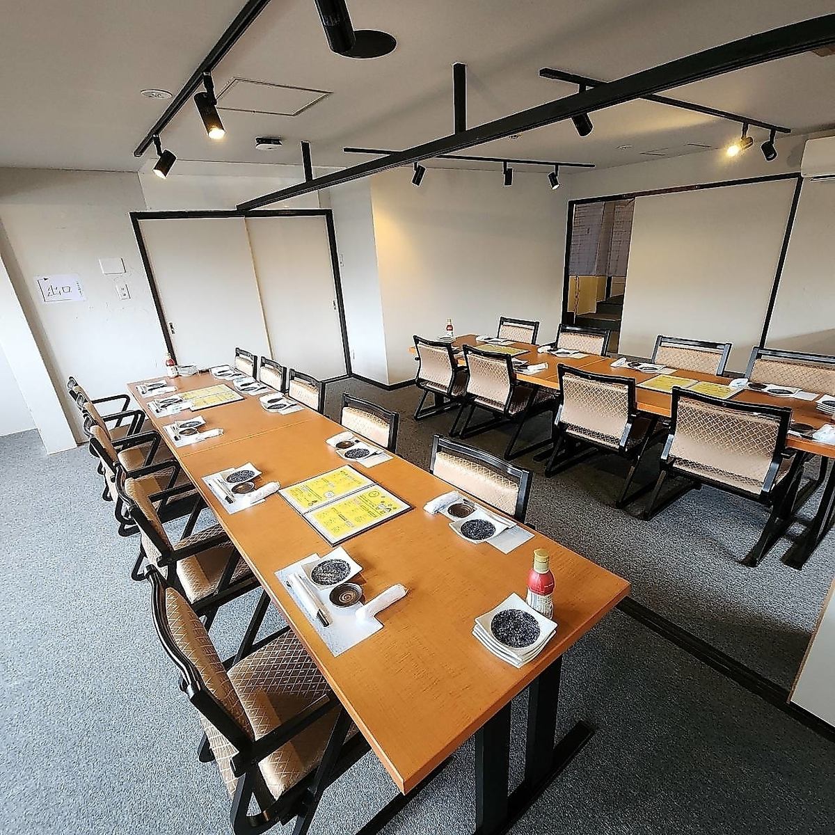 飲み会や会社宴会のご予約受付中！大人数宴会もお任せください！