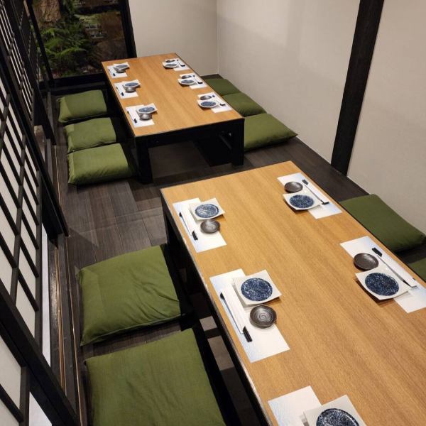 忘年会など大人数宴会向け！テーブル個室☆最大50名様までご宴会ＯＫ！会社宴会や打ち上げ、飲み会などの大型宴会に♪幹事様のご相談にも丁寧にご対応させていただきます◎お気軽にお問い合わせください。600種飲み放題付コースをご用意◎ノンアルコールも豊富なので、お酒が飲めない人も一緒に楽しく過ごせますよ♪