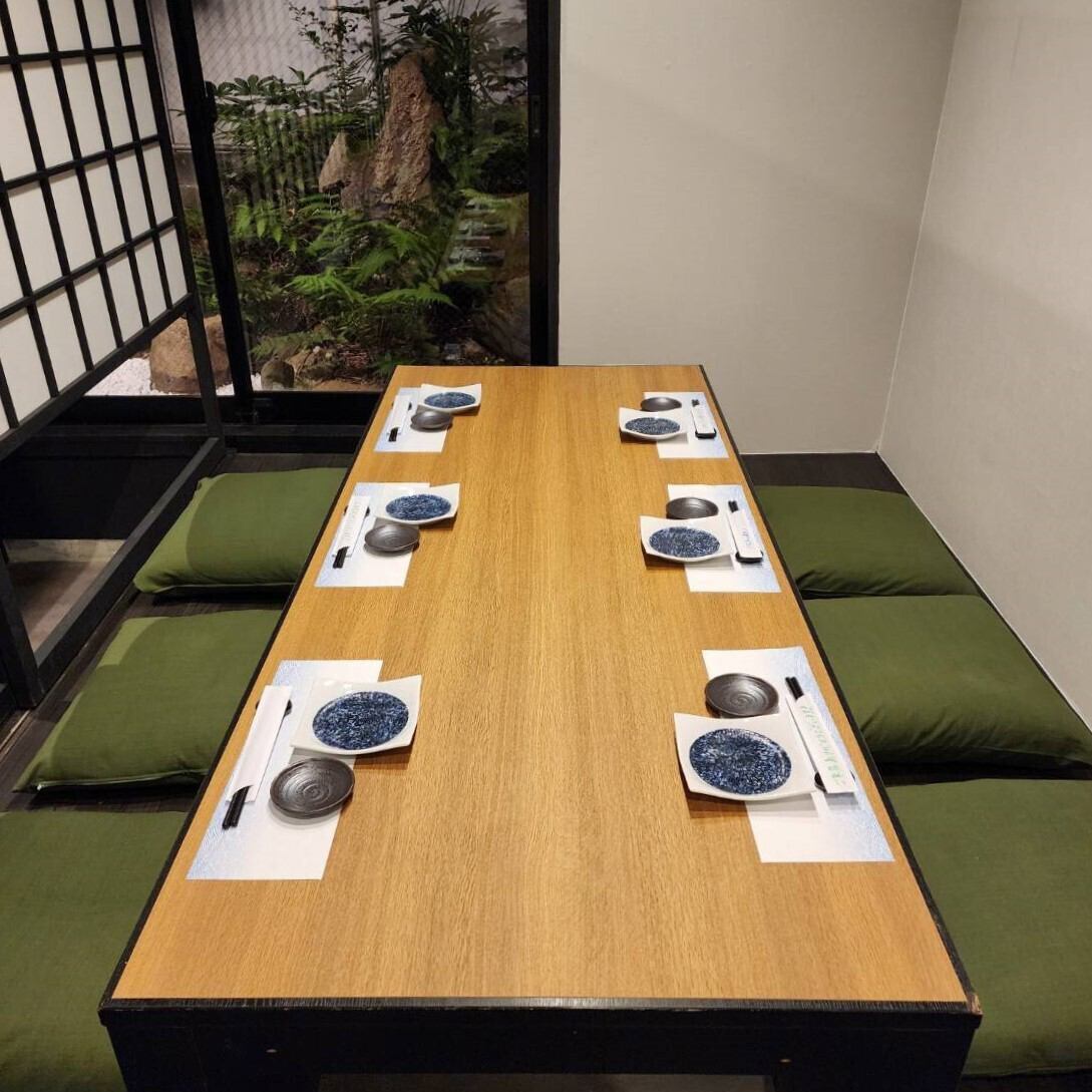 少人数ＯＫ！プライベート飲みに嬉しい個室完備しています！