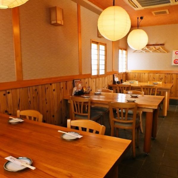 【Loose 4 person seats x 3 tables】 ♪ 1 cup on the way home from work with a warm warmth and indirect lighting in a shiny light ♪ There are also half a private room for 2 people