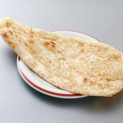 バターナン／ガーリックナン／ゴマナン