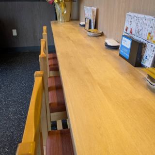 おひとりさまでも大歓迎！落ち着けるカウンター席