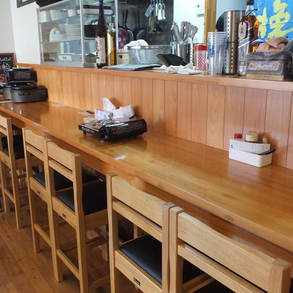 [Counter seats] We have a total of 4 counter seats that can be used by 1 to 2 people ◎ We welcome lunch and lunch drinks ♪