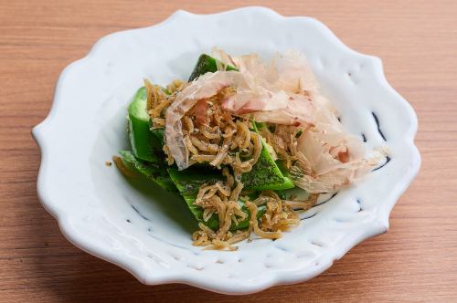 Manganji peppers, dried bonito flakes
