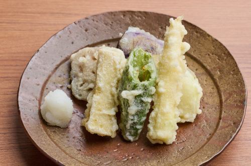 Assorted vegetable tempura