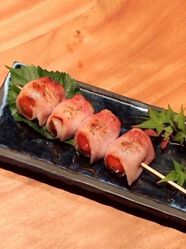 Tomato bacon wrap