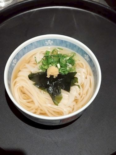 Inaniwa udon (cold/hot)