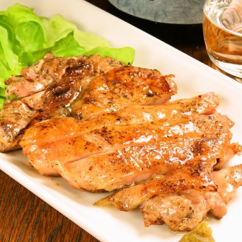 Charcoal-grilled Yanbaru young chicken from Okinawa Prefecture