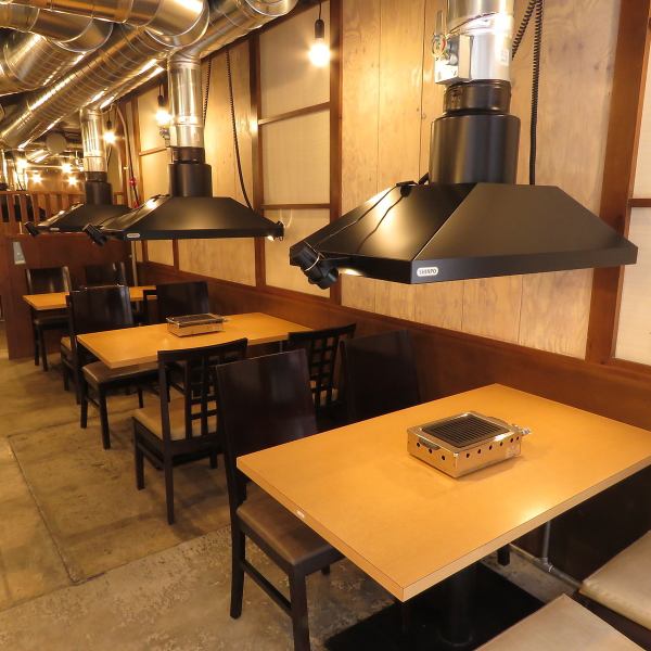 Even if you say "Popular Hormone Yakiniku", it has a calm atmosphere with wood grain! It's a clean space, so it's a space that women should definitely use ♪ Once you go, it's a shop that you will be addicted to!