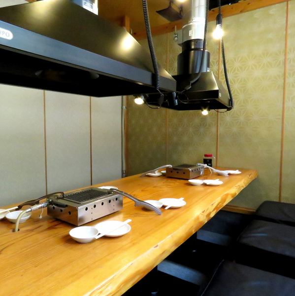 The second floor has been renovated! All rooms have sunken kotatsu and private rooms, so you can now enjoy a private space without worrying about your surroundings! We can accommodate small or large groups in private rooms, so it's perfect for banquets!