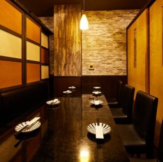 新橋エリアでの大宴会をお考えの方にオススメ◎人数様によっては店内貸切宴会も承っておりますので、寛ぎの上質個室空間で同窓会や宴会・結婚式の二次会や宴会といった各種大宴会にお役立てください♪2名様～最大180名様までご案内可能となっておりますので、女子会や合コン・街コンなどのご利用も是非♪