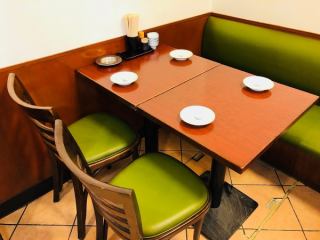 [Table seats] The table seats, which are easy to use for 2 to 4 people, are recommended for families with children, banquets with local friends, girls-only gatherings, etc.