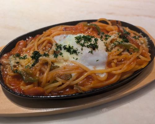 鉄板ナポリタン