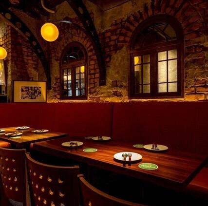 女性のお客様、会社帰りの飲み会、合コン、同窓会、お一人様etc…あらゆるお客様にお気軽にご来店いただける空間作りを目指しております。オシャレな雰囲気でごゆっくりとお過ごし下さい。